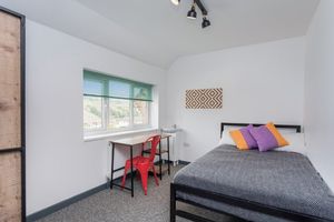 Bedroom- click for photo gallery